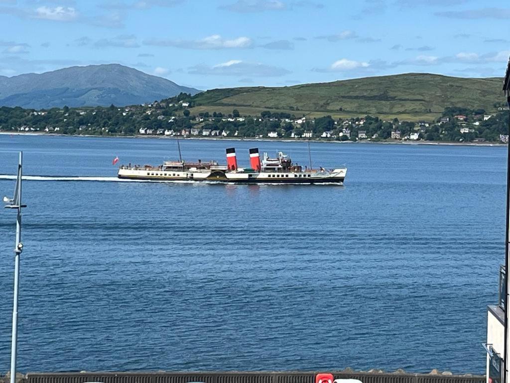Crow'S Nest, Waverley Apartments Gourock Bagian luar foto