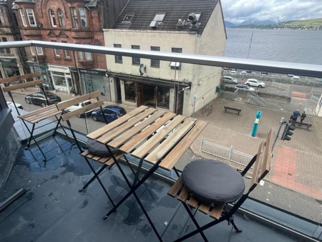Crow'S Nest, Waverley Apartments Gourock Bagian luar foto